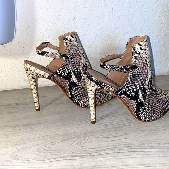 Steve Madden Daily Snakeskin Print Slingback Boots - Picture 7 of 11